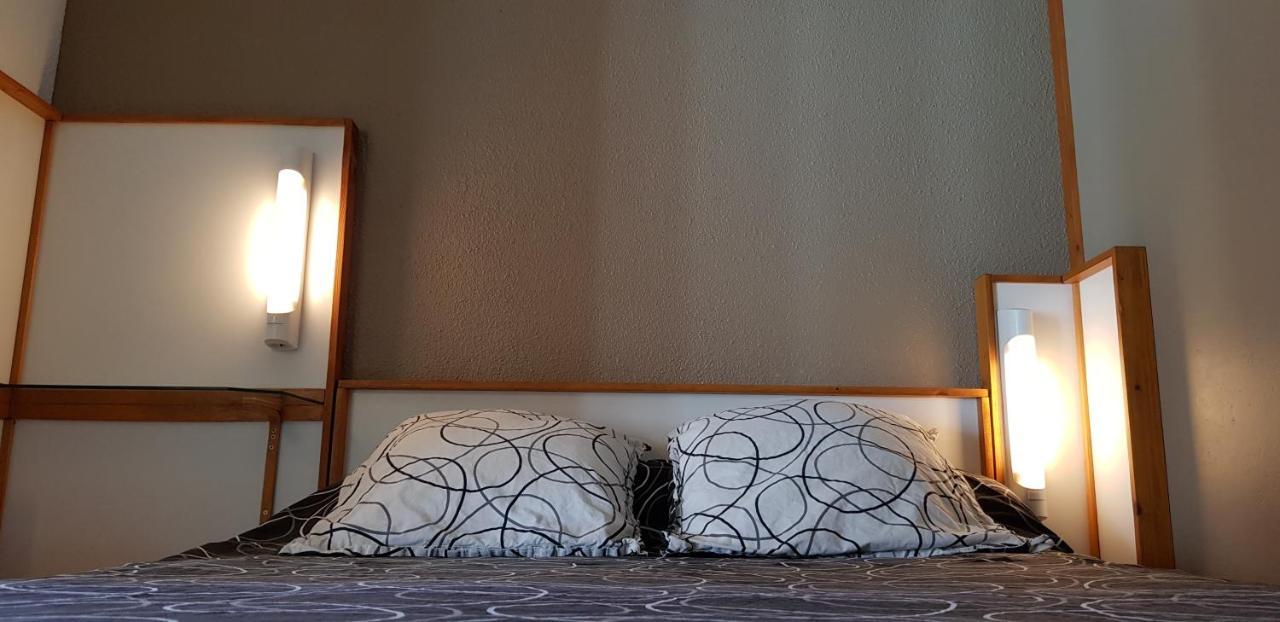 Hotel Eco Logis Espace Bellevue Séméac Exteriör bild