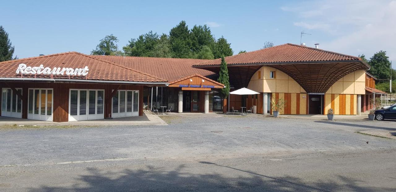 Hotel Eco Logis Espace Bellevue Séméac Exteriör bild